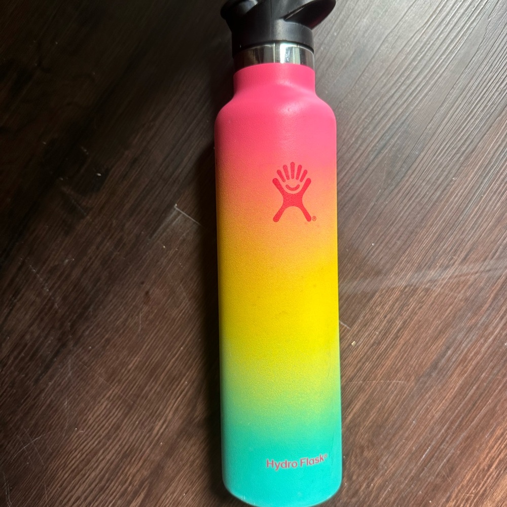 Limited Edition Hydro Flask Shave Ice 24 oz Flask